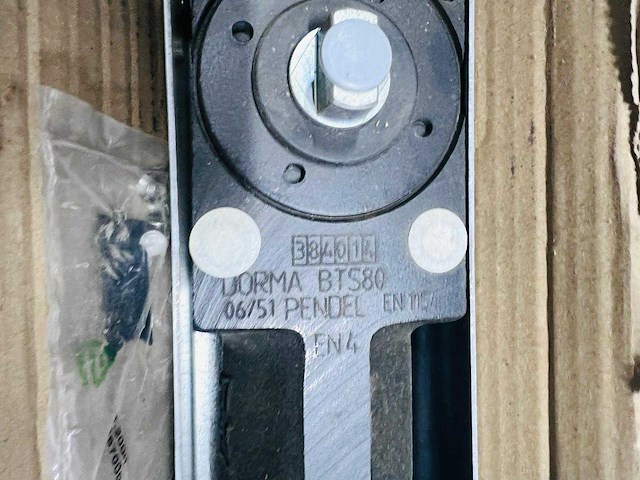 Dorma vloerveersysteem en diverse buismotor - bts 80 - overige aannemersmateriaal (4x) - afbeelding 4 van  5