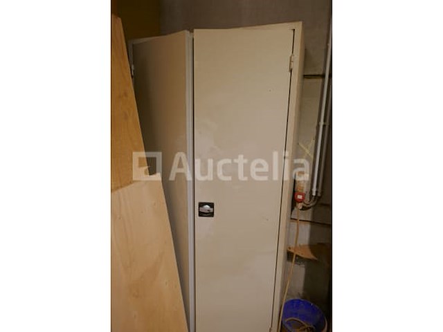 Dossierkast en meubels + diverse items - afbeelding 4 van  5