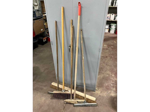 Dossierkast met handgereedschap (2x) - afbeelding 7 van  11