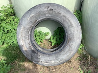 Double coin 9.5r17.5 vrachtwagenband - afbeelding 1 van  3