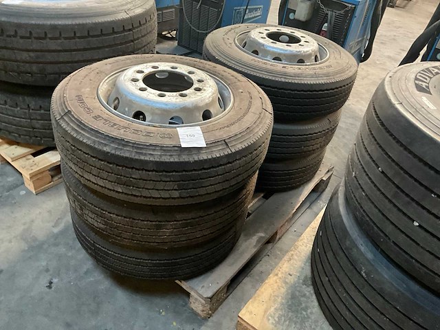 Double coin rt500 band met velg (6x) - afbeelding 1 van  8