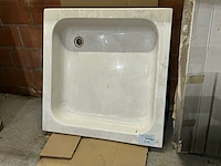 Douche tub