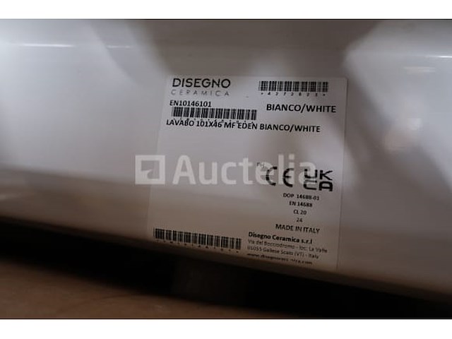 Douchebad en wastafel - afbeelding 4 van  7