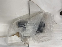 Douchebak 90x90 met stelpoten - afbeelding 2 van  3
