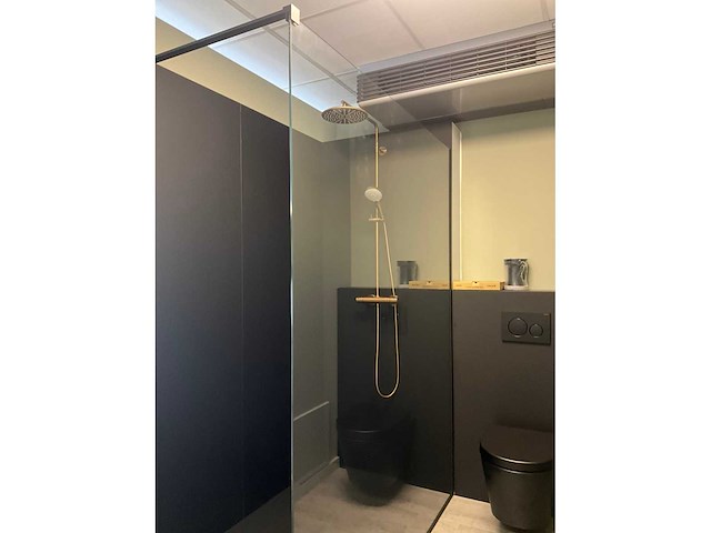 Douchecabine en hangtoilet coss fenix - afbeelding 3 van  32