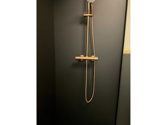 Douchecabine en hangtoilet coss fenix - afbeelding 9 van  32