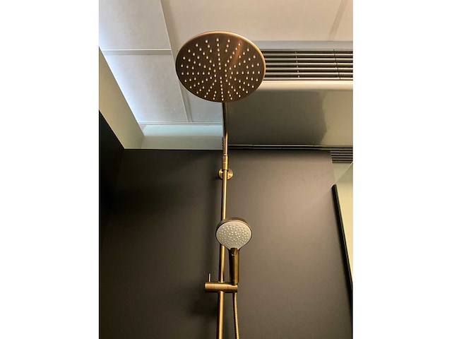 Douchecabine en hangtoilet coss fenix - afbeelding 17 van  32