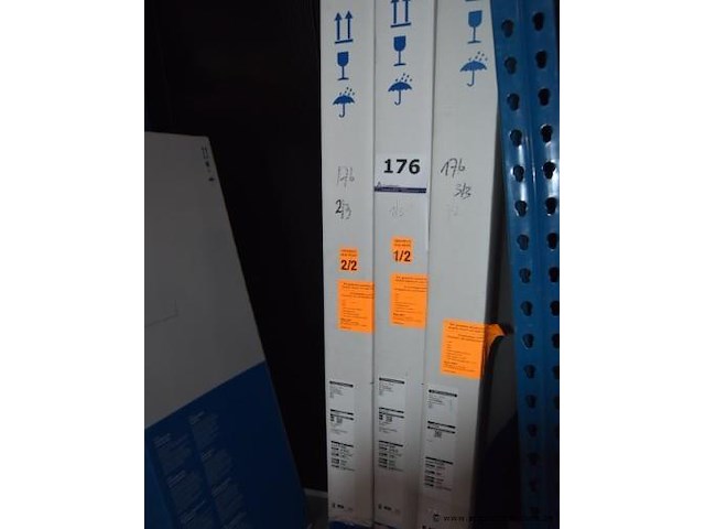 Douchedeur en wanden duka acqua r5000 best uit 2x qtw2r (1400x2000)en qw2l (900x2000) (foto ter illustratie, let op rechts /links) - afbeelding 1 van  5