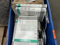 Douchekoppen en doucheslangen