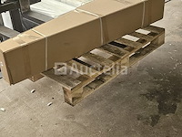 Douchepaneel in mat geborsteld rvs - verchroomde details - afbeelding 1 van  3