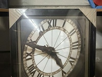 Doug hall clock - afbeelding 1 van  1