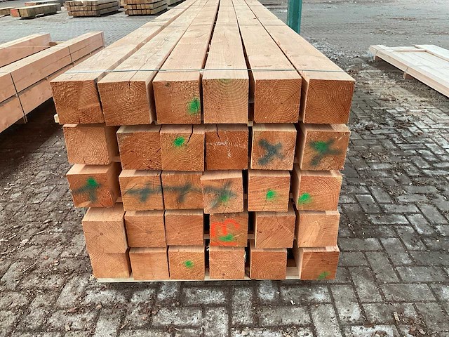 Douglas balken 150x150 mm (30x) - afbeelding 4 van  5
