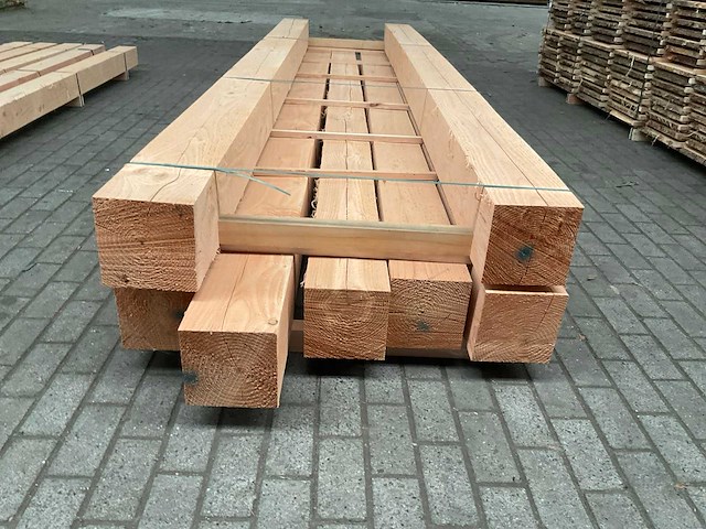 Douglas balken 200x200 mm (7x) - afbeelding 4 van  5