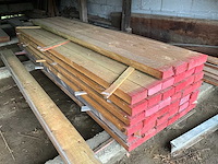 Douglas balken (40x) + divers grenen hout - afbeelding 1 van  9