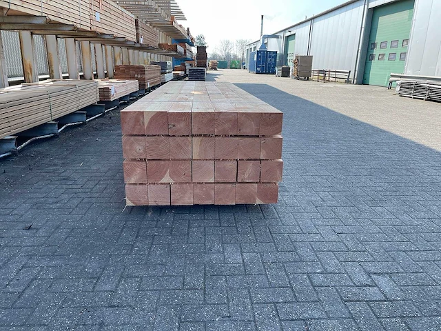 Douglas balken fijnbezaagd 2500x150x150mm (14x) - afbeelding 3 van  4