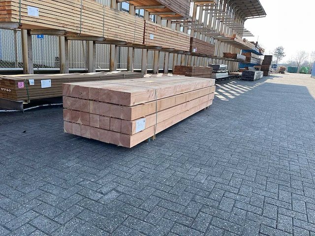 Douglas balken fijnbezaagd 3000x150x150mm (14x) - afbeelding 2 van  4