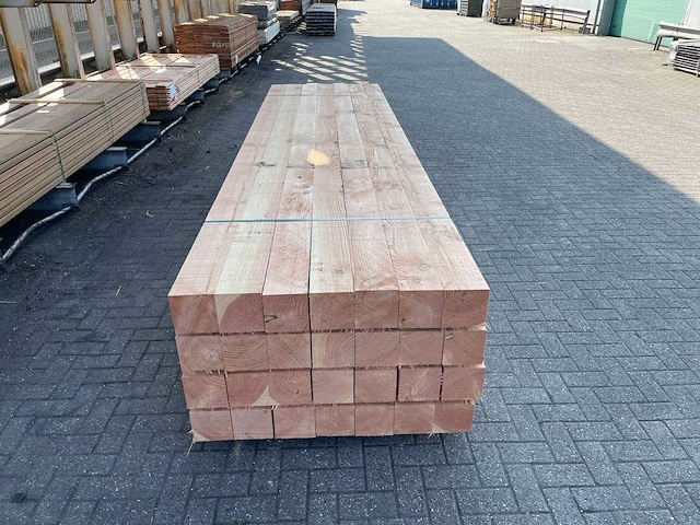 Douglas balken fijnbezaagd 3000x150x150mm (14x) - afbeelding 1 van  4