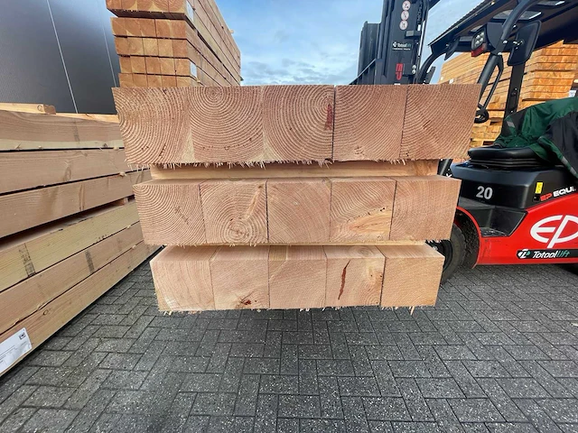 Douglas balken fijnbezaagd 6000x200x200mm (5x) - afbeelding 3 van  4