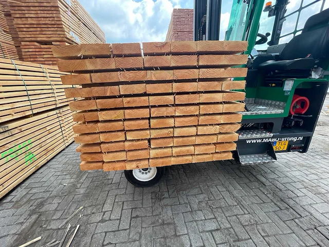 Douglas dakbalken fijnbezaagd 4000x150x50mm (36x) - afbeelding 3 van  4