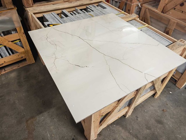 Douglas en jones marbles desert gepolijst 90x90 cm tegel 22,68 m² - afbeelding 4 van  7