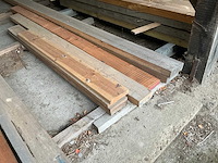 Douglas, grenen hout diverse houten balken en planken (26x) - afbeelding 3 van  4