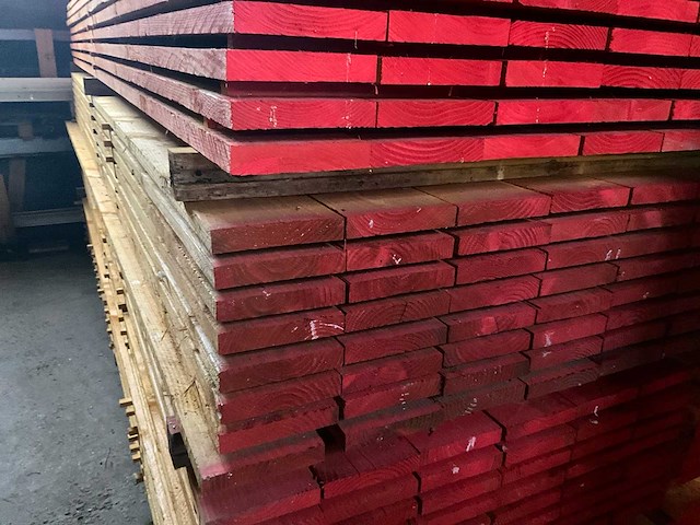 Douglas houtspanten 4 meter lengte (48x) - afbeelding 1 van  11