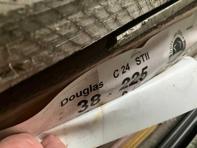 Douglas houtspanten 6,10 meter lengte (40x) - afbeelding 2 van  13