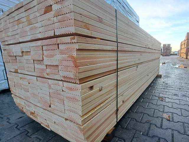 Douglas vlonderplanken 5000x145x28mm (108x) - afbeelding 2 van  3