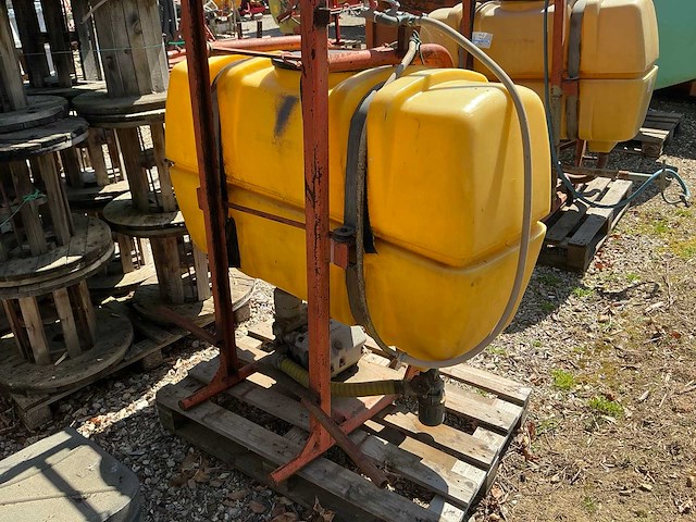 Douven gedragen spuittank - afbeelding 1 van  4