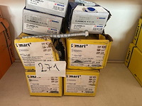 Dozen beton bouten en pluggen - afbeelding 2 van  4