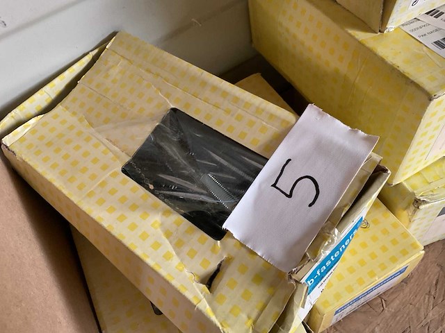 Dozen bouten nagels en oog bouten - afbeelding 3 van  6