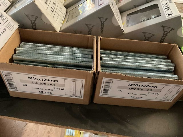 Dozen dakplaat schroeven en draadstangen - afbeelding 5 van  8