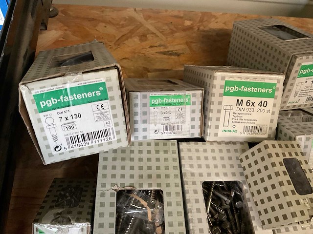 Dozen inox houtbouten en moeren - afbeelding 6 van  7