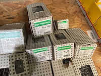 Dozen inox houtbouten en moeren - afbeelding 7 van  7