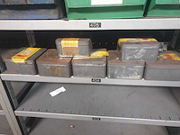 Dozen met calciumcarbide ampullen (7x) - afbeelding 7 van  7