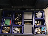Dozen met sanitairverbindingsstukken - afbeelding 5 van  5