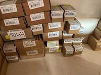 Dozen plaat en hout schroeven - afbeelding 2 van  8
