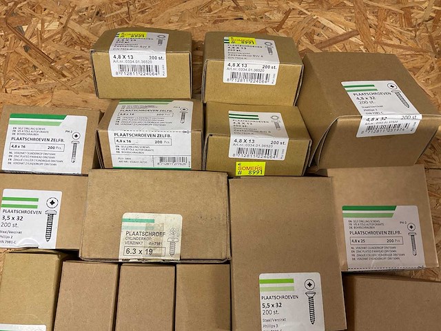 Dozen schroeven en houtschroeven - afbeelding 6 van  7