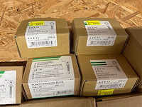 Dozen schroeven en houtschroeven - afbeelding 7 van  7