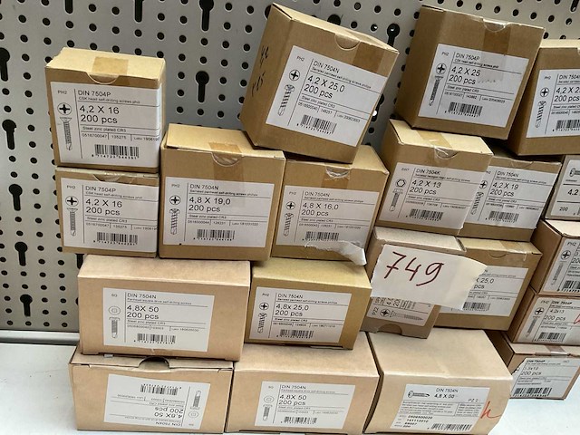 Dozen schroeven - afbeelding 2 van  4