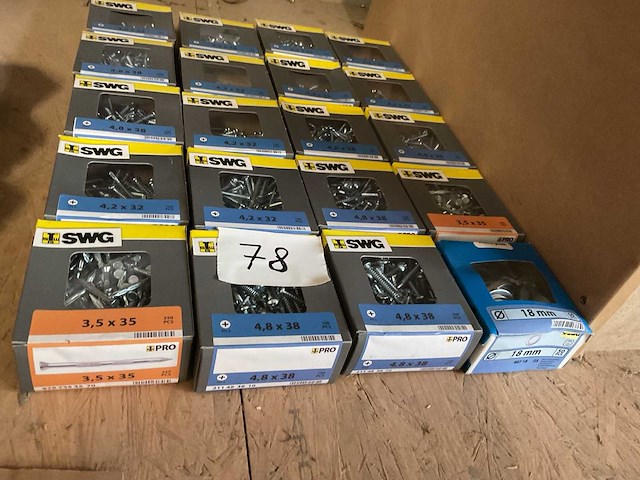 Dozen staalnagels en schroeven - afbeelding 2 van  8