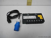 Dpi universal rack pdu ibm 9306-rtp - afbeelding 1 van  1