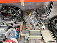 Draad, kabels & snoeren - afbeelding 1 van  13