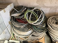 Draad, kabels & snoeren - afbeelding 6 van  13