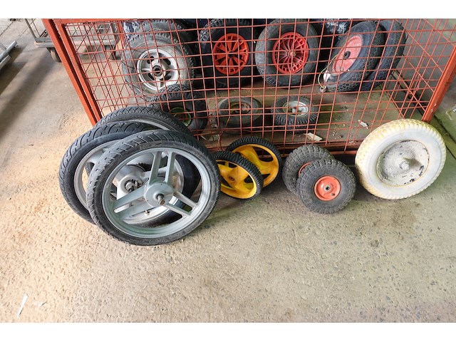 Draadkooi met diverse wielen - afbeelding 2 van  5