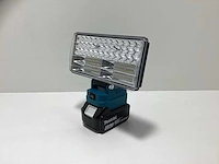 Draadloze led werk- bouwlamp - geschikt voor makita 18v accu’s - 1200lm - afbeelding 4 van  10