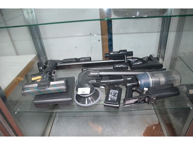 Draadloze steelstofzuiger samsung vs20c954ftb/wa met toebehoren (b430) - afbeelding 1 van  7