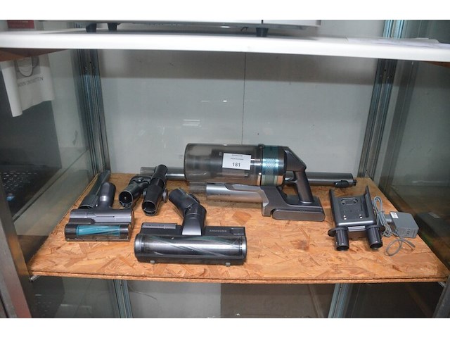 Draadloze steelstofzuiger samsung vs20t7532t1 met toebehoren (b430) - afbeelding 1 van  7