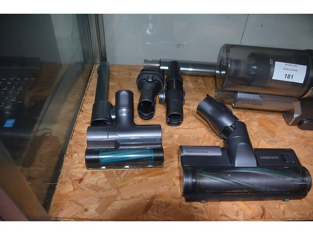 Draadloze steelstofzuiger samsung vs20t7532t1 met toebehoren (b430) - afbeelding 2 van  7