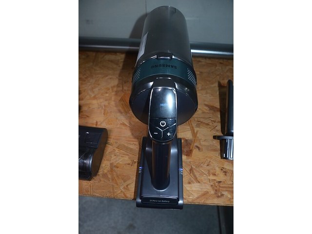 Draadloze steelstofzuiger samsung vs20t7532t1 met toebehoren (b430) - afbeelding 4 van  7